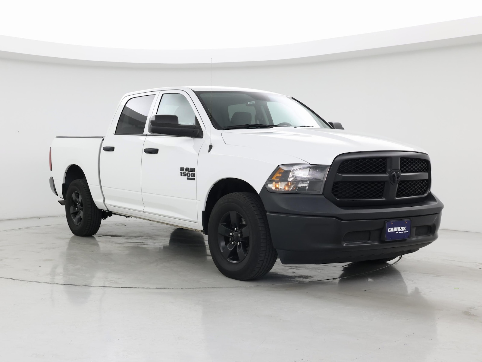 ram ram 1500 classic 2024 1C6RR7KG4RS138357 image ram ram 1500 classic 2024 1C6RR7KG4RS138357 image